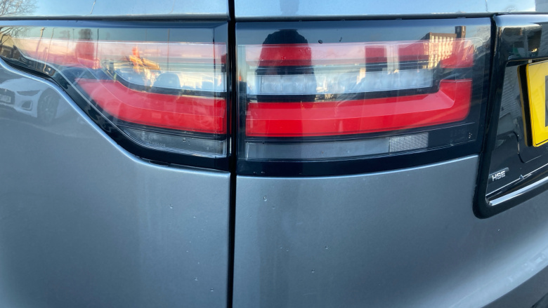 Land Rover Discovery 3.0 SD6 HSE 5dr Auto Diesel Station Wagon